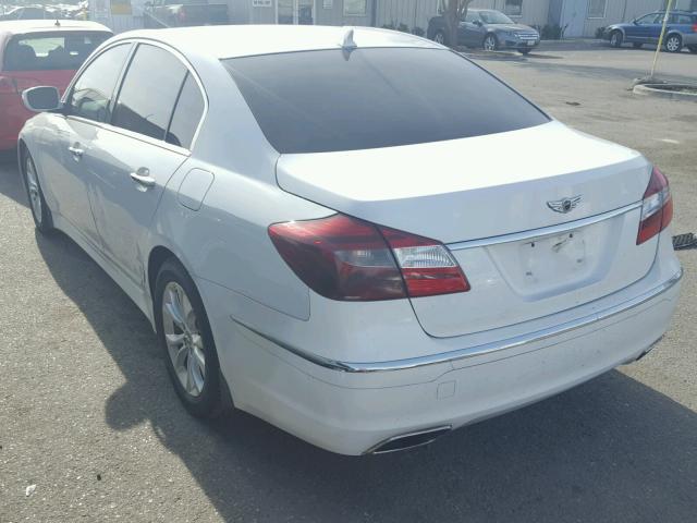 KMHGC4DD3DU241801 - 2013 HYUNDAI GENESIS 3. WHITE photo 3