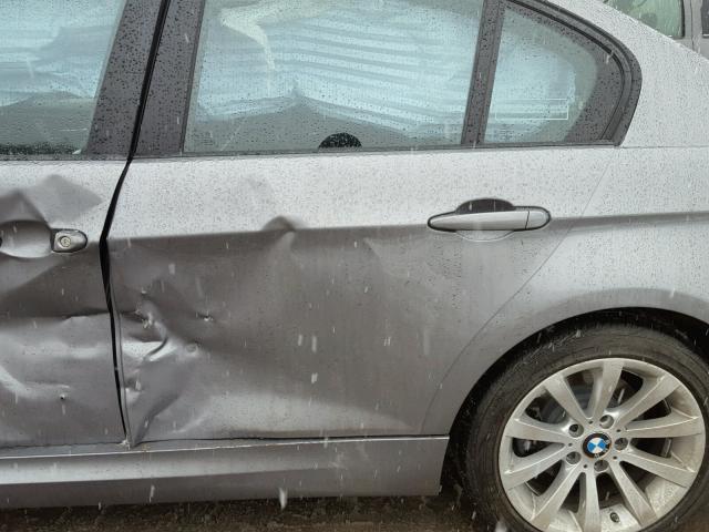 WBAPK7C56BF087473 - 2011 BMW 328 XI GRAY photo 10