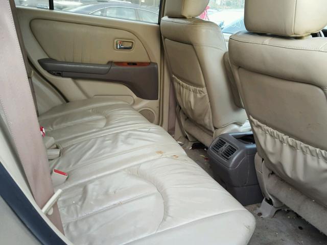 JTJHF10U310221584 - 2001 LEXUS RX 300 BEIGE photo 6