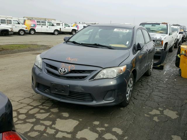 2T1BU4EEXBC660595 - 2011 TOYOTA COROLLA BA GRAY photo 2