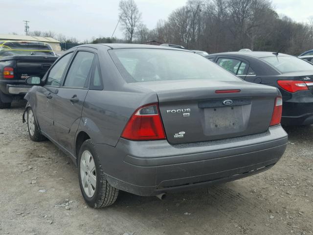 1FAFP34N77W310088 - 2007 FORD FOCUS ZX4 GRAY photo 3