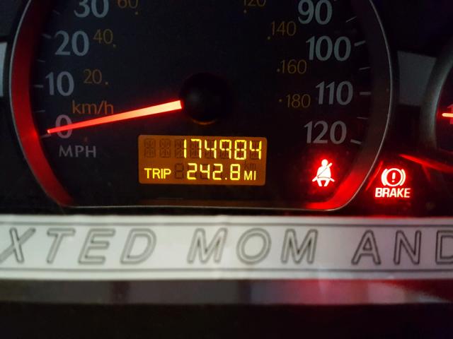 1G8AM12F44Z109296 - 2004 SATURN ION LEVEL RED photo 8