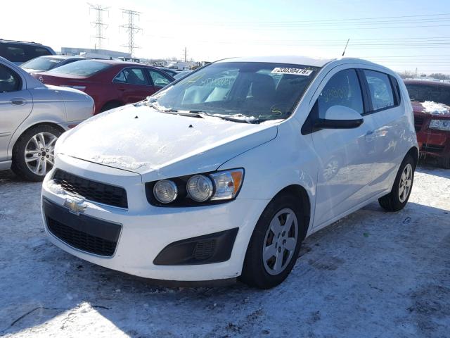 1G1JA6SH0D4198545 - 2013 CHEVROLET SONIC LS WHITE photo 2