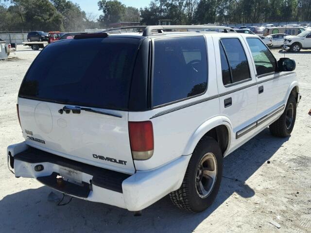 1GNCS13W7YK269570 - 2000 CHEVROLET BLAZER WHITE photo 4