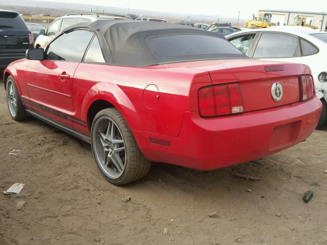 1ZVFT84N355202313 - 2005 FORD MUSTANG RED photo 3