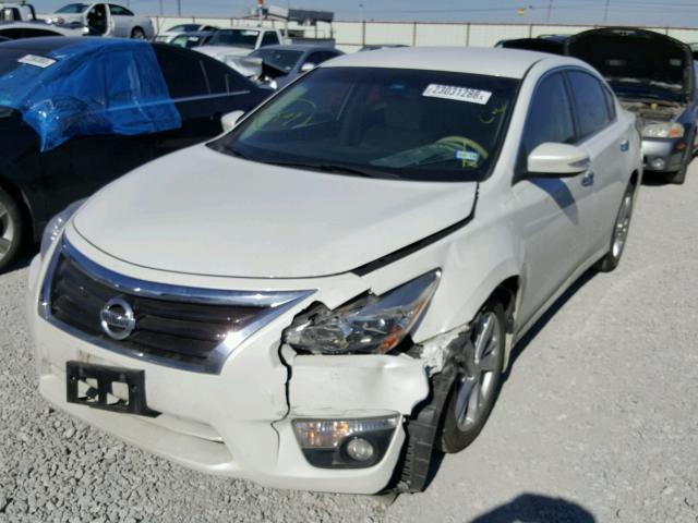 1N4AL3AP3EN237431 - 2014 NISSAN ALTIMA 2.5 WHITE photo 2