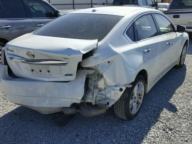 1N4AL3AP3EN237431 - 2014 NISSAN ALTIMA 2.5 WHITE photo 4