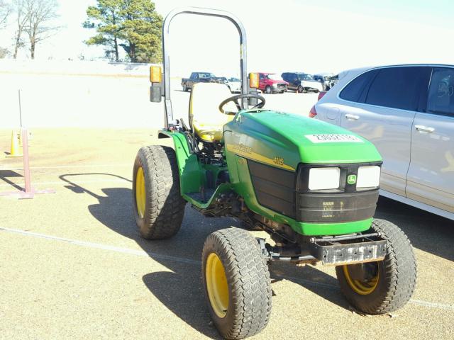 LV4115H110966 - 2004 JOHN DEERE TRACTOR GREEN photo 1