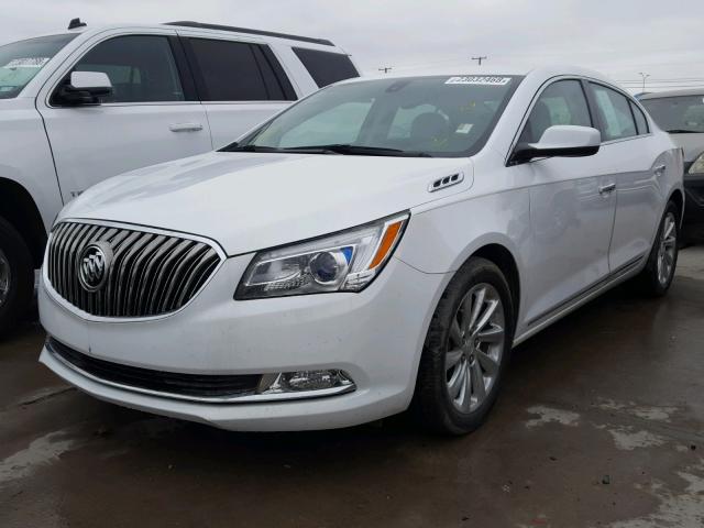 1G4GA5G31EF223141 - 2014 BUICK LACROSSE WHITE photo 2