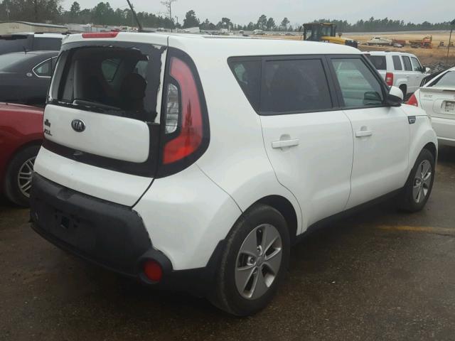 KNDJN2A27G7266991 - 2016 KIA SOUL WHITE photo 4