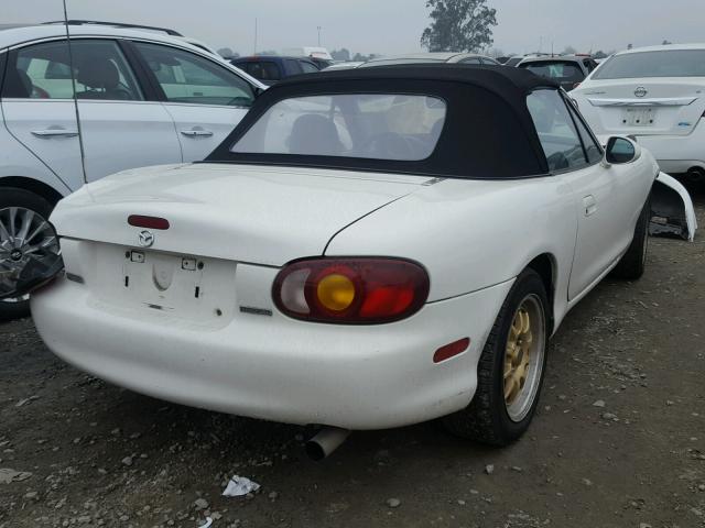 JM1NB353XX0102906 - 1999 MAZDA MX-5 MIATA WHITE photo 4