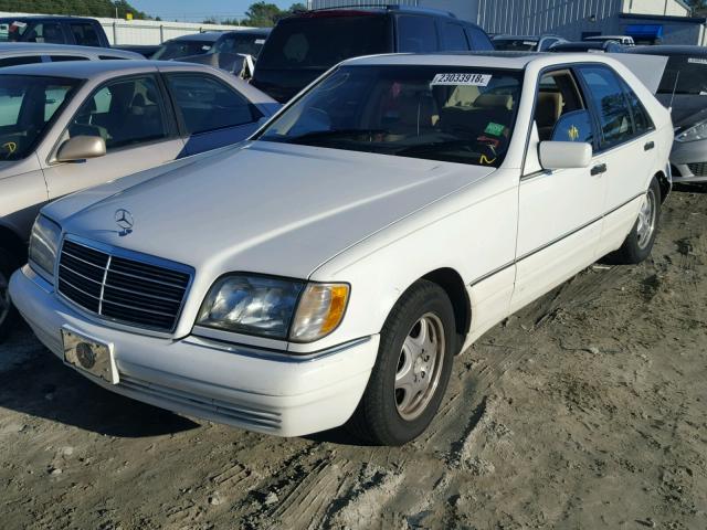 WDBGA32G5VA350036 - 1997 MERCEDES-BENZ S 320W WHITE photo 2