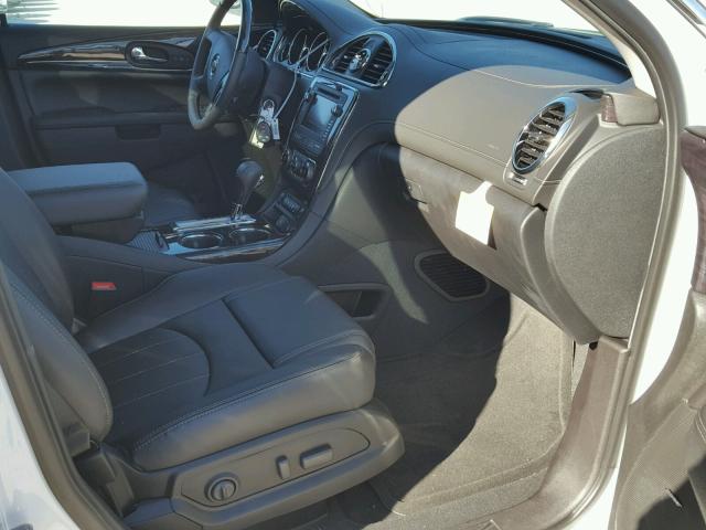 5GAKRCKDXHJ289251 - 2017 BUICK ENCLAVE WHITE photo 5