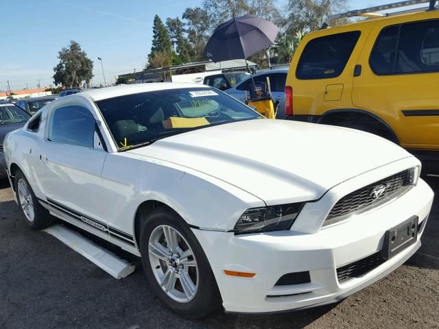 1ZVBP8AMXD5279578 - 2013 FORD MUSTANG WHITE photo 1