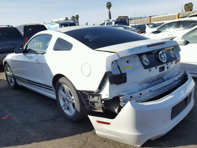 1ZVBP8AMXD5279578 - 2013 FORD MUSTANG WHITE photo 3