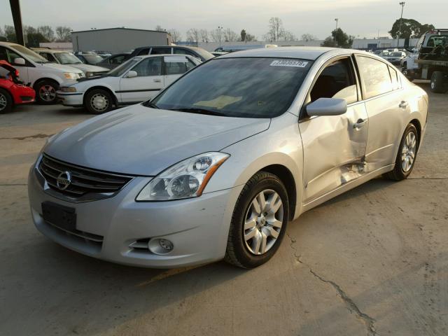 1N4AL2AP8CN499582 - 2012 NISSAN ALTIMA BAS GRAY photo 2