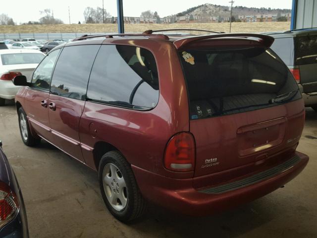 1B4GP74LXXB590761 - 1999 DODGE GRAND CARA RED photo 3