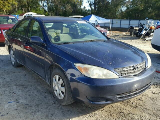 4T1BE32K92U521624 - 2002 TOYOTA CAMRY LE BLUE photo 1