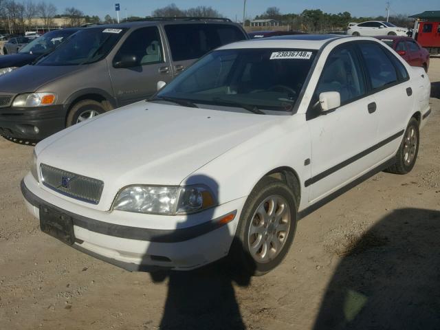 YV1VS2552YF574697 - 2000 VOLVO S40 WHITE photo 2