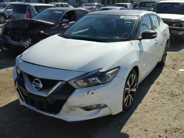 1N4AA6AP9HC403717 - 2017 NISSAN MAXIMA 3.5 WHITE photo 2