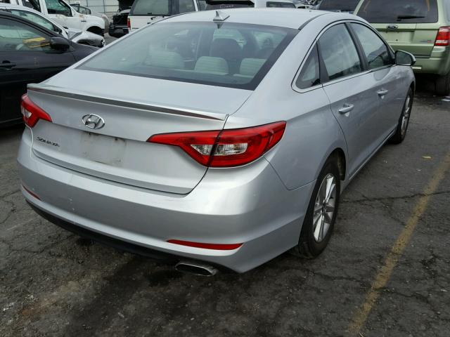 5NPE24AF0GH330132 - 2016 HYUNDAI SONATA SE SILVER photo 4