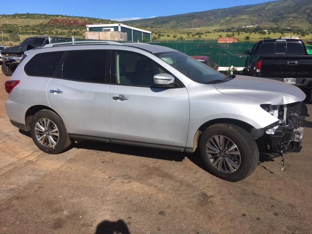 5N1DR2MN6JC615981 - 2018 NISSAN PATHFINDER SILVER photo 9