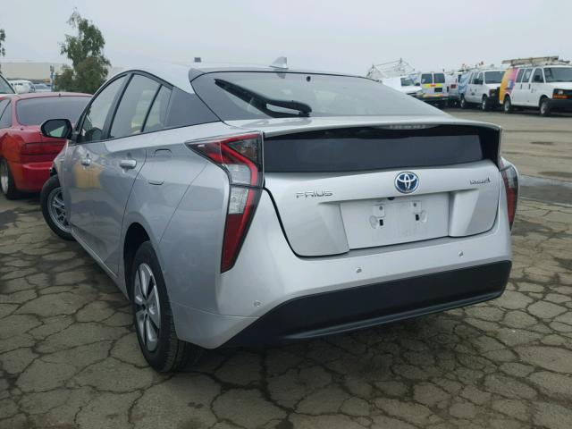 JTDKBRFU3H3566066 - 2017 TOYOTA PRIUS SILVER photo 3