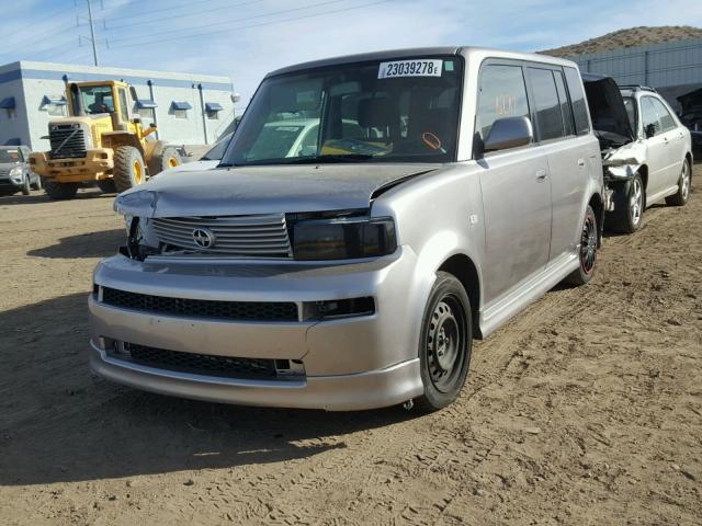 JTLKT324050191464 - 2005 TOYOTA SCION XB GRAY photo 2