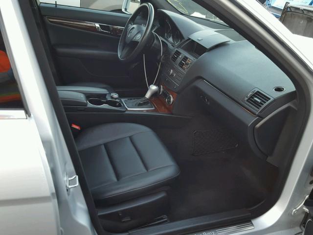 WDDGF8BB9BR144595 - 2011 MERCEDES-BENZ C 300 4MAT SILVER photo 5