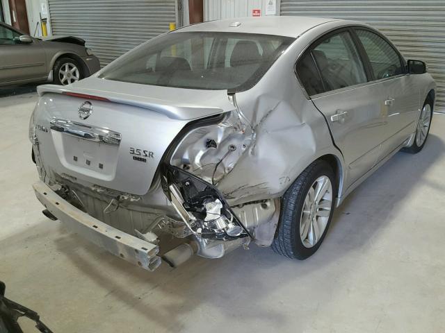 1N4BL2AP2CN541569 - 2012 NISSAN ALTIMA SR SILVER photo 4