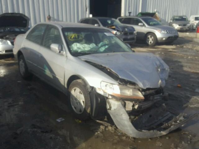 1HGCG16451A082247 - 2001 HONDA ACCORD LX SILVER photo 1