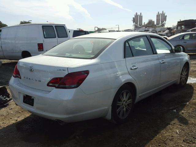 4T1BK36B78U319196 - 2008 TOYOTA AVALON XL WHITE photo 4