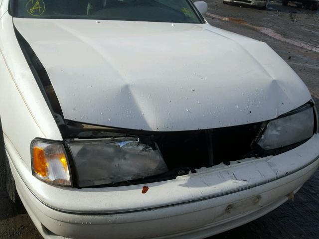 4T1BF18B6WU235499 - 1998 TOYOTA AVALON XL WHITE photo 9