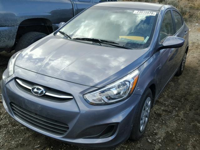 KMHCT4AE0HU311272 - 2017 HYUNDAI ACCENT SE GRAY photo 2