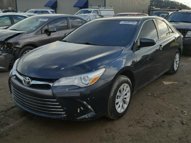 4T1BF1FK5GU122745 - 2016 TOYOTA CAMRY LE BLACK photo 2