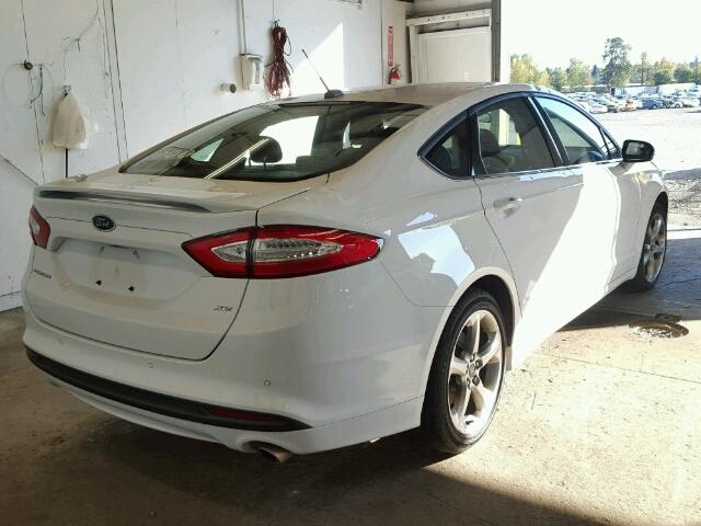 3FA6P0H7XER357514 - 2014 FORD FUSION SE WHITE photo 4