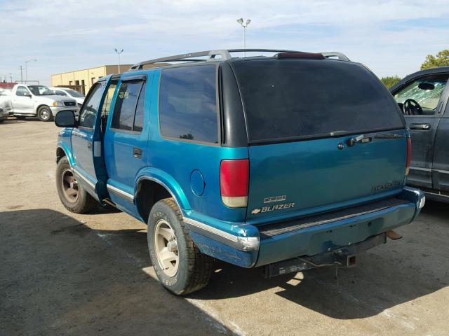 1GNCS13W2T2116572 - 1996 CHEVROLET BLAZER GREEN photo 3