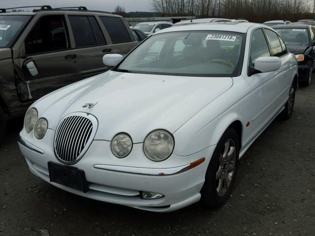 SAJDA01C6YFL46975 - 2000 JAGUAR S-TYPE WHITE photo 2