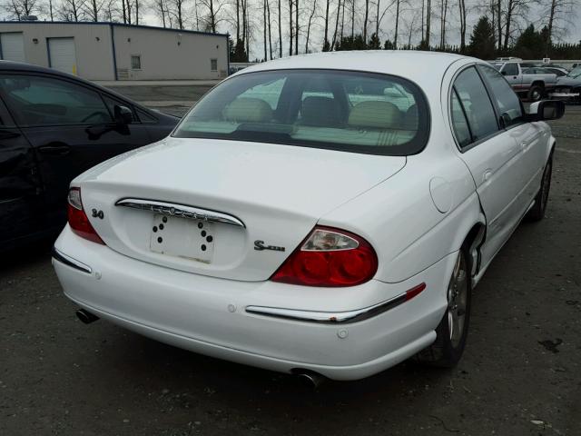 SAJDA01C6YFL46975 - 2000 JAGUAR S-TYPE WHITE photo 4