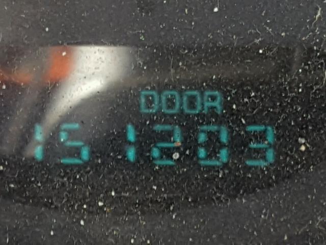 1P3ES46C3YD780167 - 2000 PLYMOUTH NEON BASE 棕色 照片 8