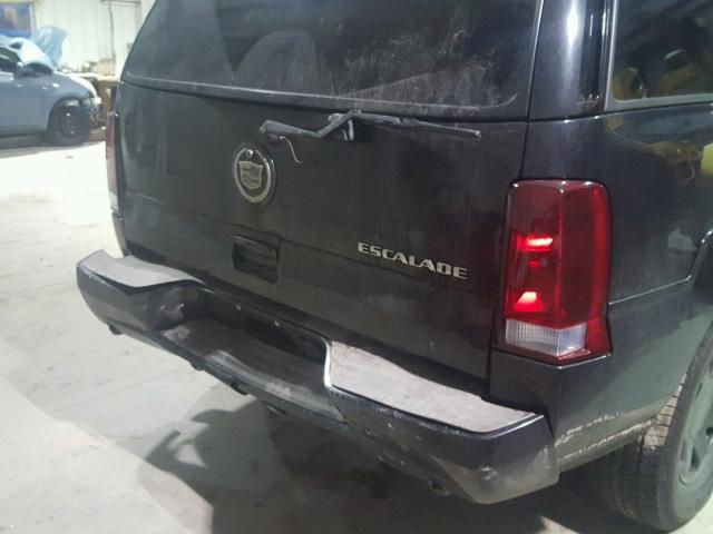 1GYEK63N72R214180 - 2002 CADILLAC ESCALADE L BLACK photo 10