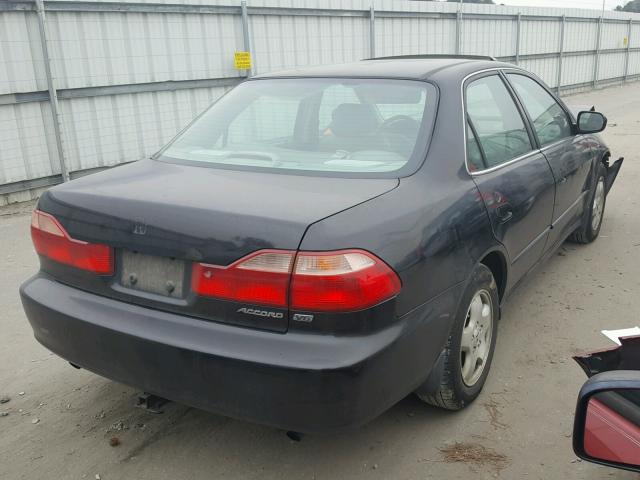 1HGCG1655XA050965 - 1999 HONDA ACCORD EX BLACK photo 4