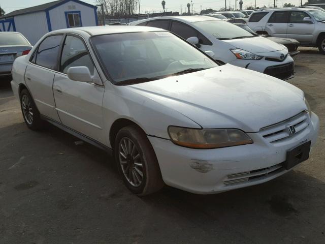 JHMCG66512C001558 - 2002 HONDA ACCORD LX WHITE photo 1