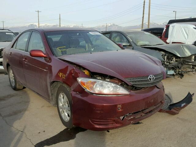 JTDBE32K940272823 - 2004 TOYOTA CAMRY LE RED photo 1