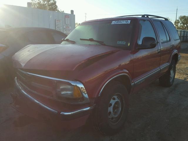 1GNDT13W3S2242746 - 1995 CHEVROLET BLAZER BURGUNDY photo 2