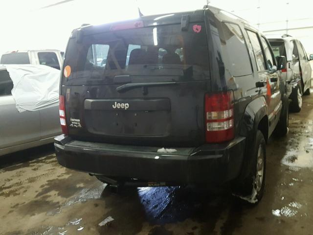 1C4PJMAK3CW158532 - 2012 JEEP LIBERTY SP BLACK photo 4