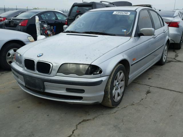 WBAAV33431FU78981 - 2001 BMW 325 I SILVER photo 2