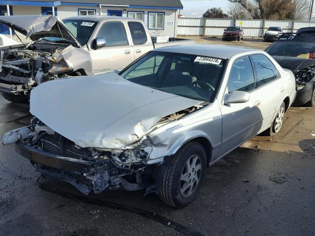 4T1BG22K01U020365 - 2001 TOYOTA CAMRY CE SILVER photo 2