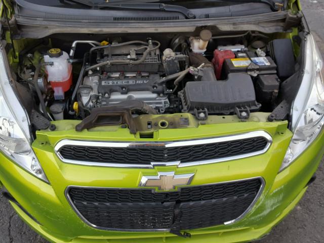 KL8CD6S91FC737126 - 2015 CHEVROLET SPARK 1LT GREEN photo 7