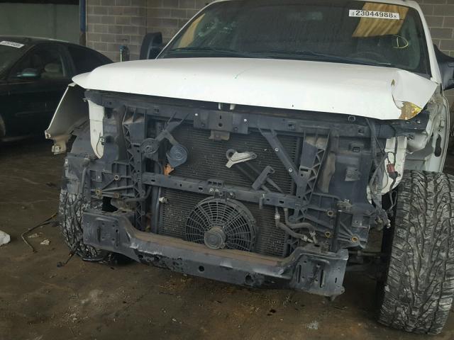 1N6BA07A87N220260 - 2007 NISSAN TITAN XE WHITE photo 9